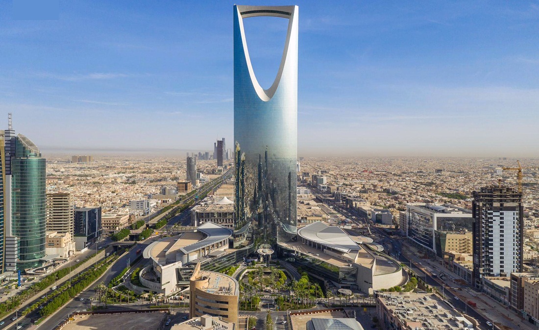 كم تبعد الأحساء عن الرياض