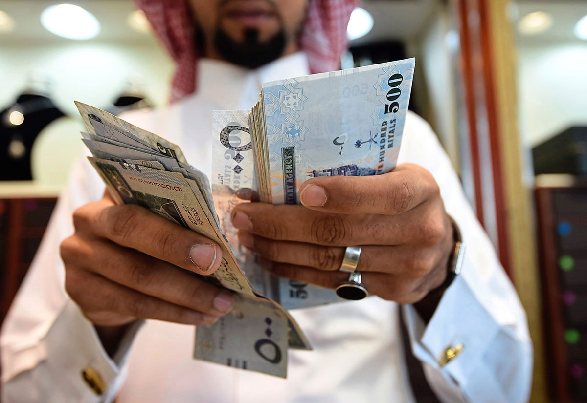 السعودية تزف بشرى كبرى للمواطنين وتعلن تغيير مواعيد صرف رواتب موظفي القطاع العام .. بعد أم قبل العيد؟